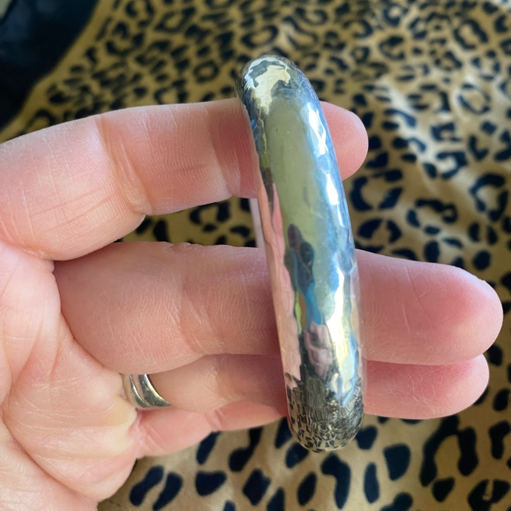 Opulenza Designs Jewelry .925 sterling silver hammered bangle